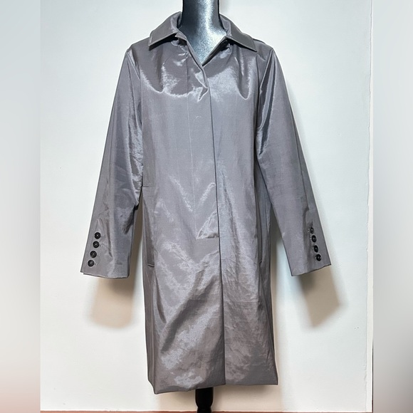 Jane Post raincoat - Picture 2 of 11
